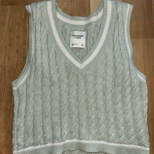 Abercrombie Light Green Cropped Sweater Vest